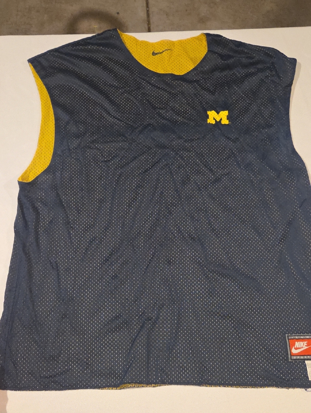 Nike Reversible Mesh Jersey in Navy and Yellow with Michigan 'M'
